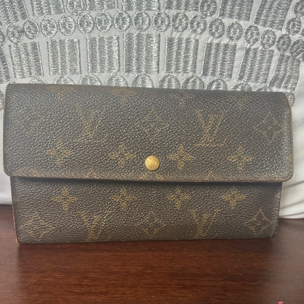 Louis Vuitton Brown Monogram Clutch